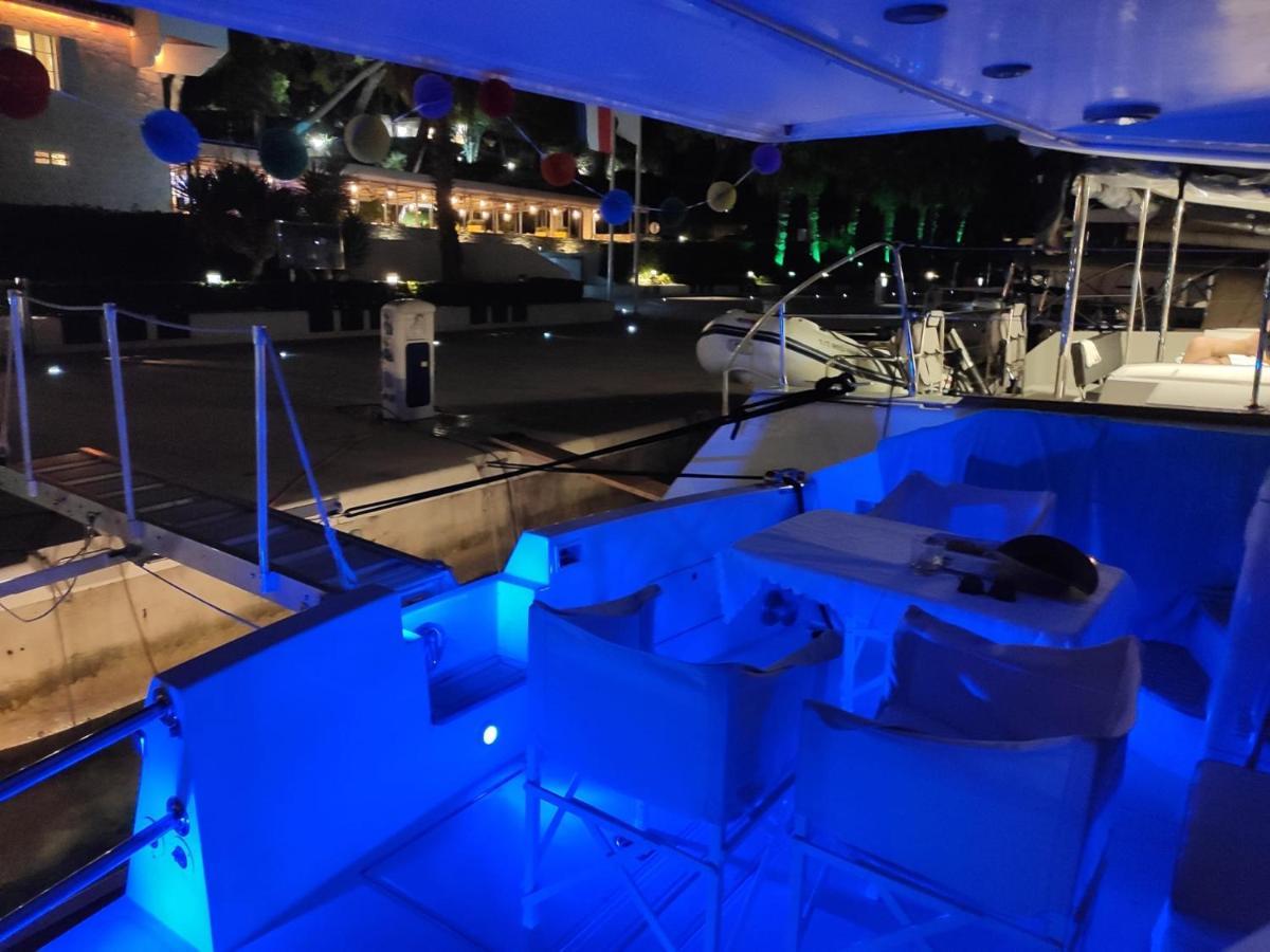 Hotel Luxury Yacht - Lex Of The Seas Split Exterior foto